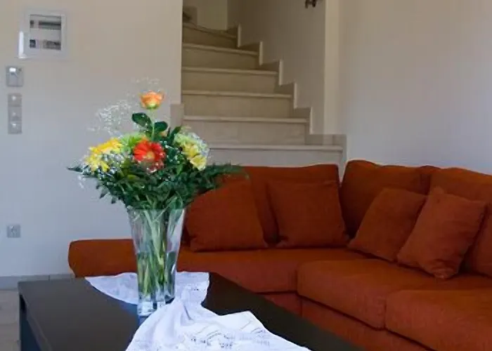 Santa Emelia Aparthotel 4*